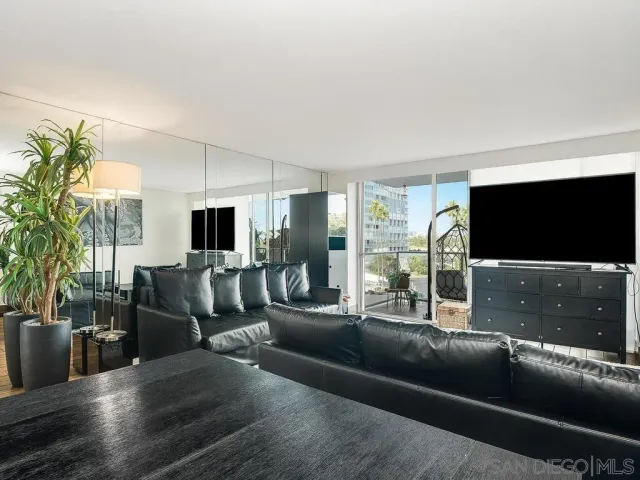 $1,195,000 | 1830 Avenida Del Mundo, Unit 403, Coronado, CA 92118