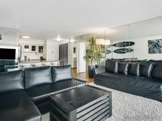 $1,195,000 | 1830 Avenida Del Mundo, Unit 403, Coronado, CA 92118