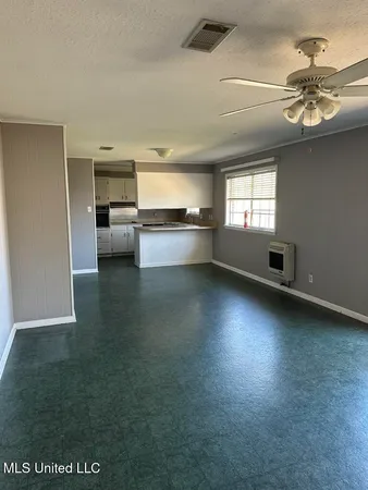 $239,900 | 2 Alta Vista Circle, Greenwood, MS 38930