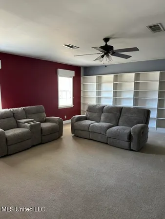 $239,900 | 2 Alta Vista Circle, Greenwood, MS 38930