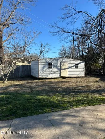 $239,900 | 2 Alta Vista Circle, Greenwood, MS 38930