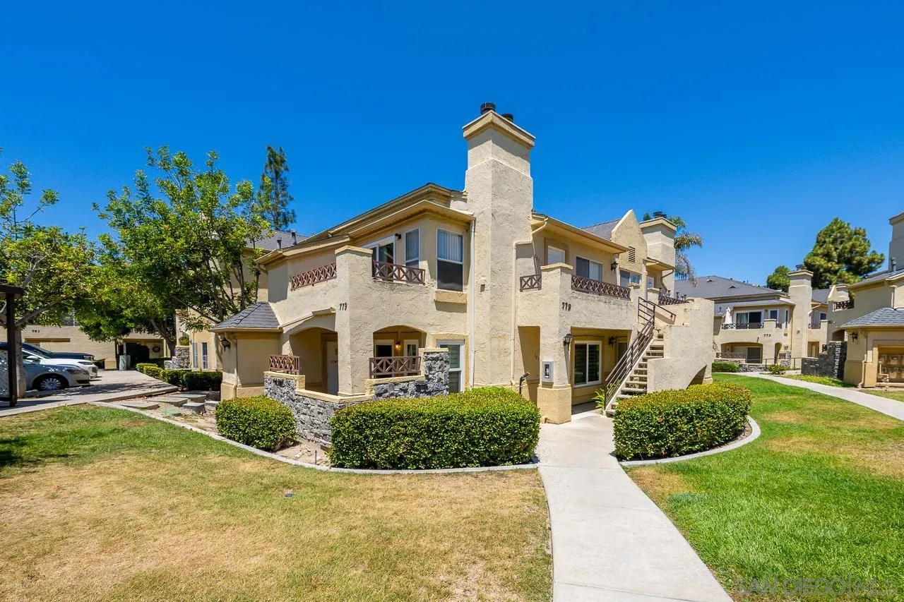 779 Brookstone Road, Unit 103 Chula Vista, CA 91913 - Photo 3 of 24 Gallery Image 3