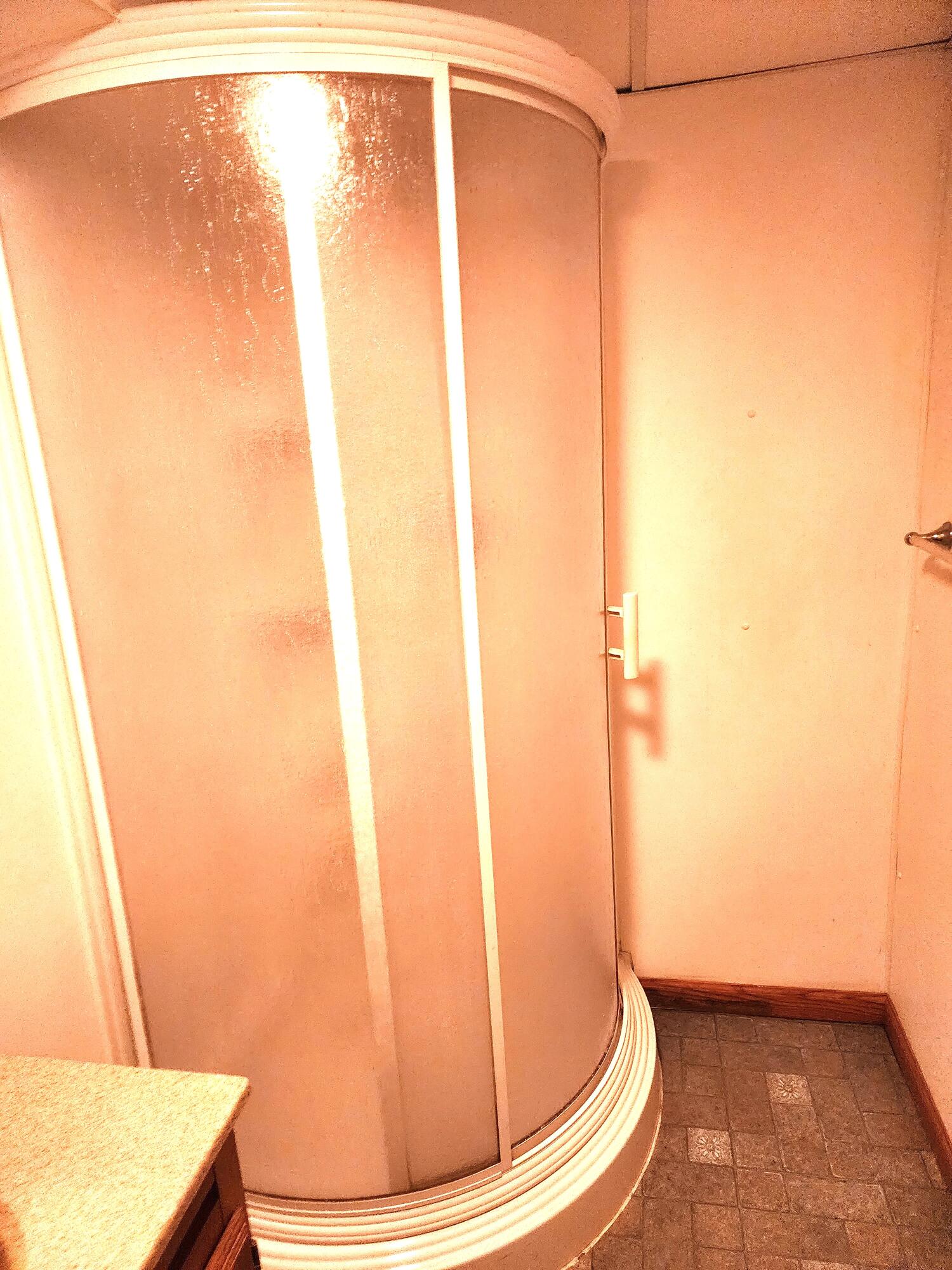 5170 Whitehall Road Muskegon, MI 49445 - Photo 11 of 21 Bathroom 2