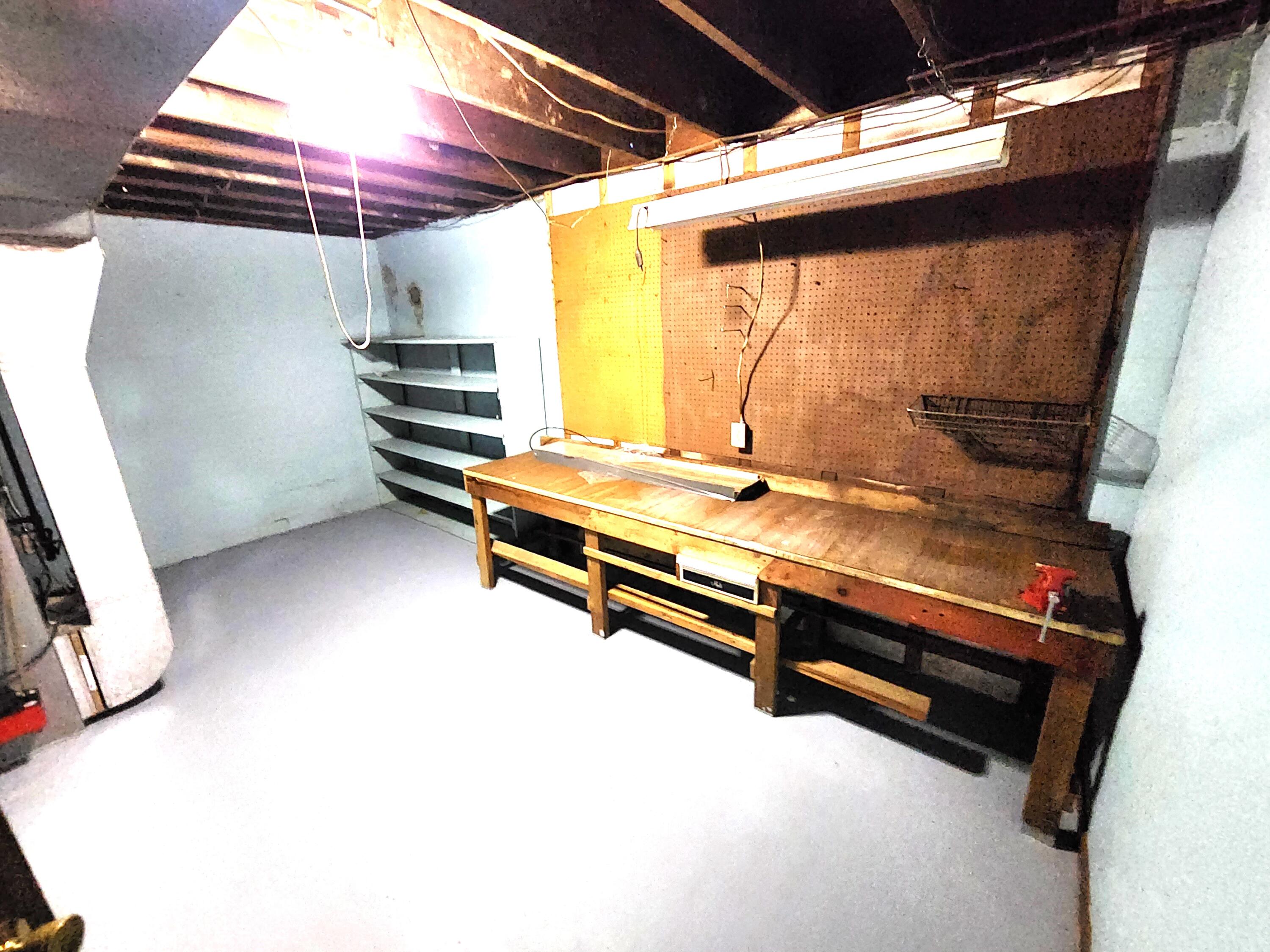 5170 Whitehall Road Muskegon, MI 49445 - Photo 18 of 21 Workshop