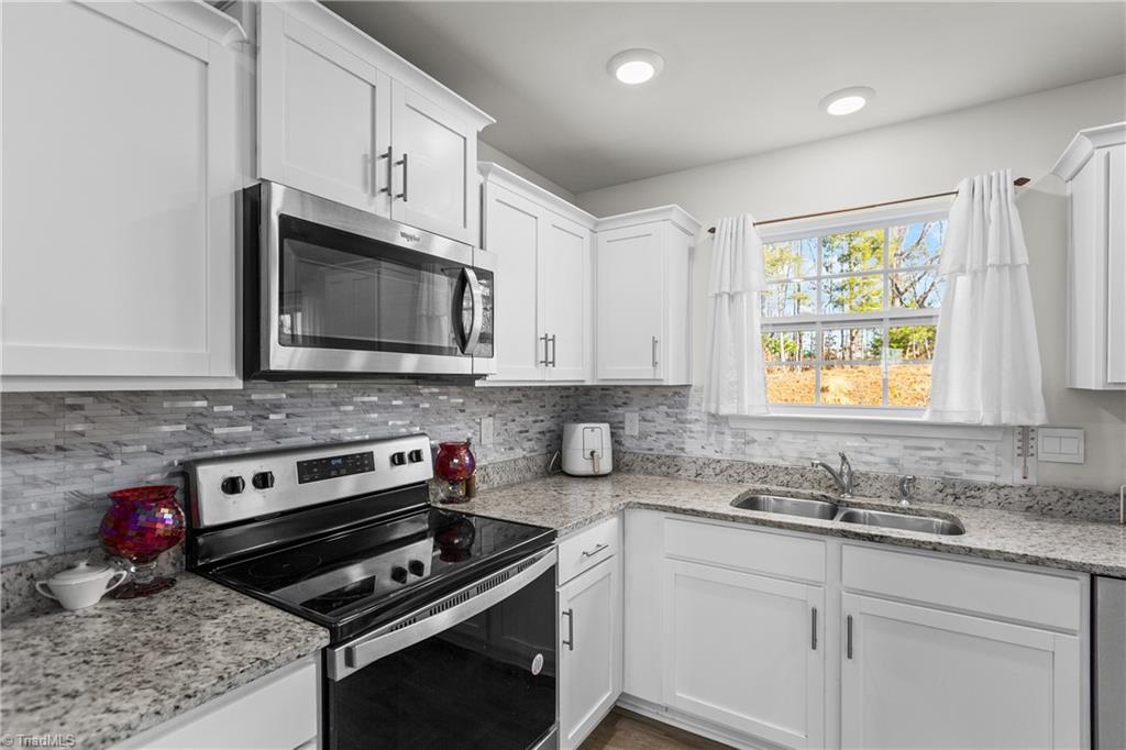 6729 Capstone Court Rural Hall, NC 27045 - Photo 13 of 38