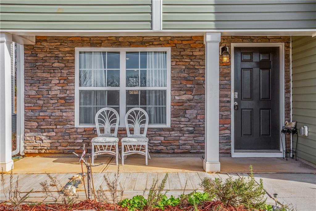 6729 Capstone Court Rural Hall, NC 27045 - Photo 5 of 38