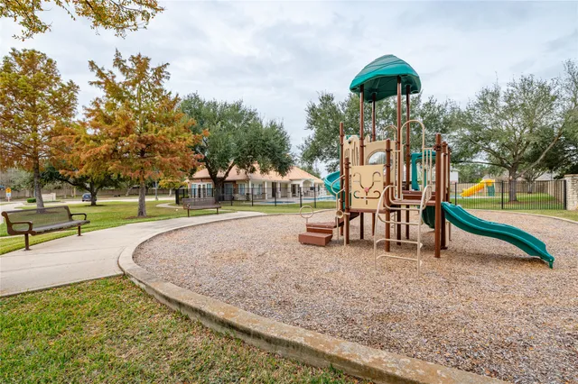 $283,900 | 9323 Comanche Peak Lane, Houston, TX 77089