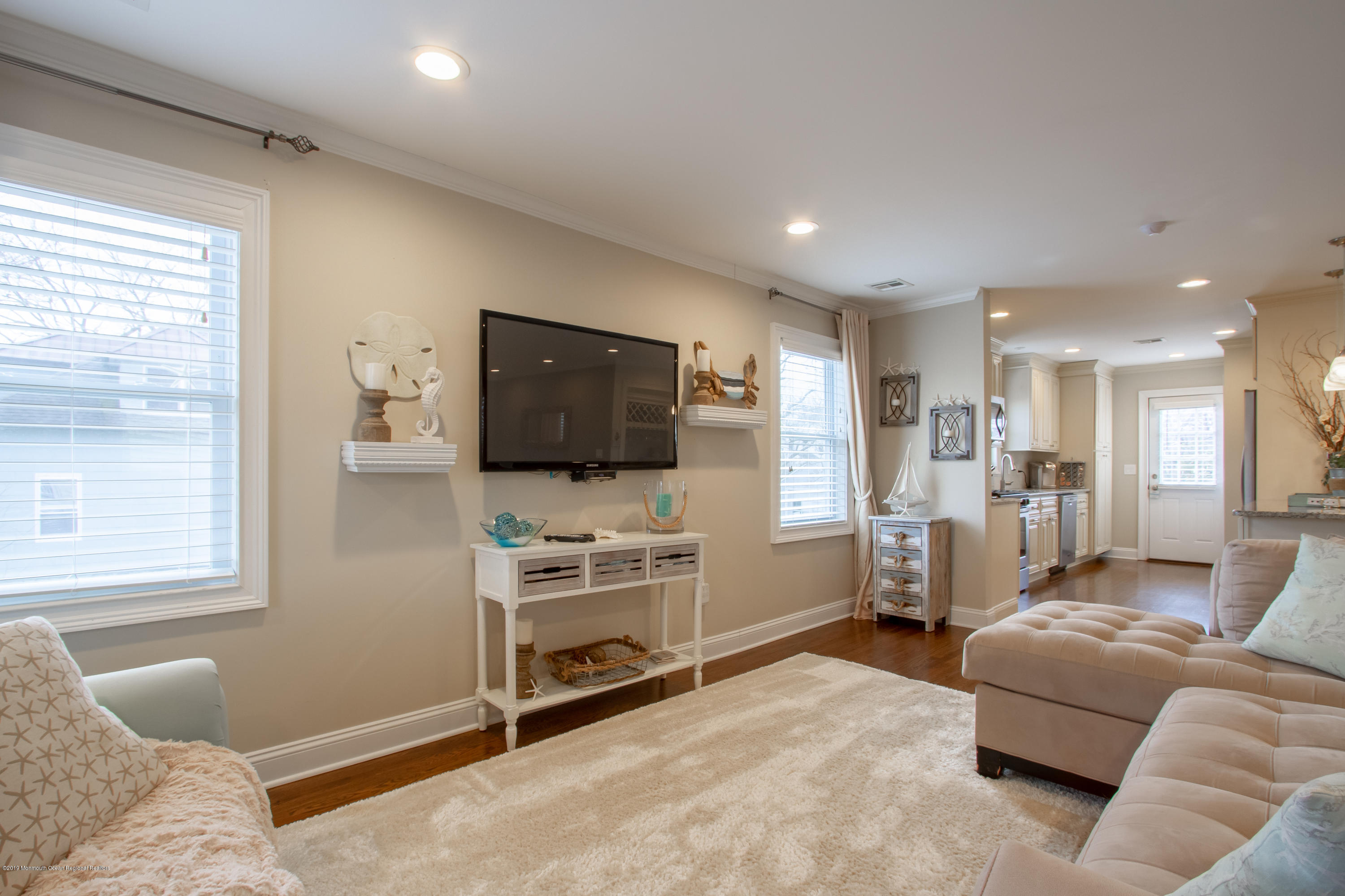 18 Catherine Street Long Branch, NJ 07740 - Photo 7 of 27 Bright and Cheery!