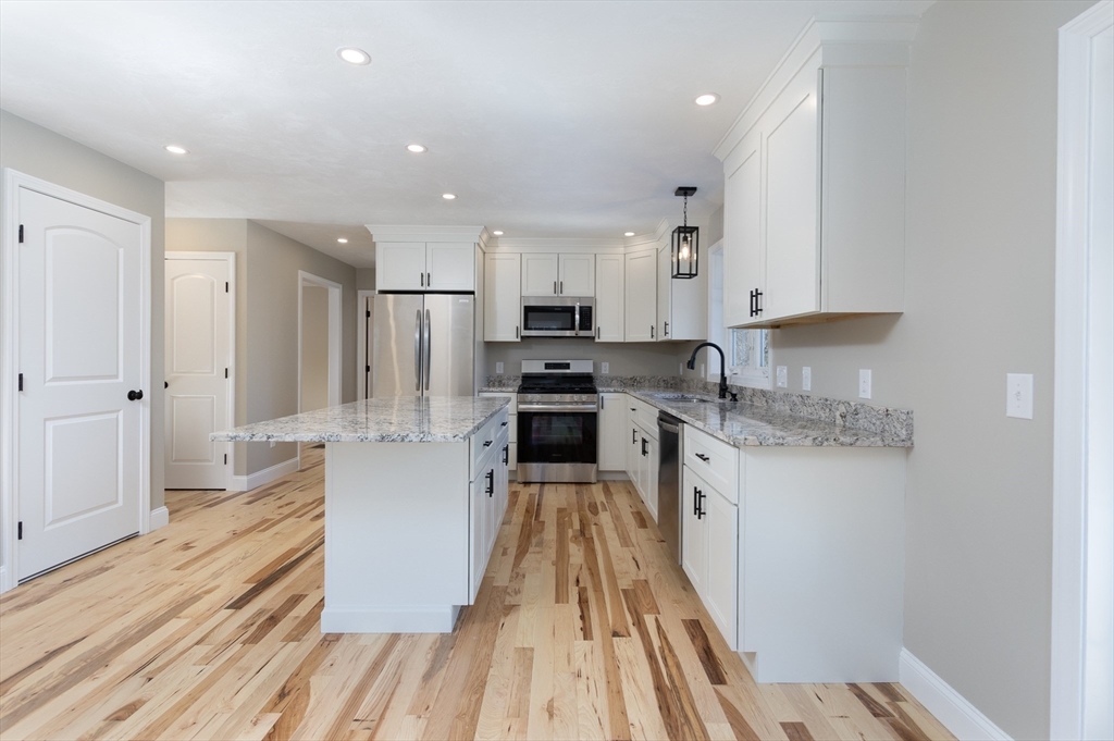 209 North Spencer Road Spencer, MA 01562 - Photo 11 of 40 Gallery Image 11