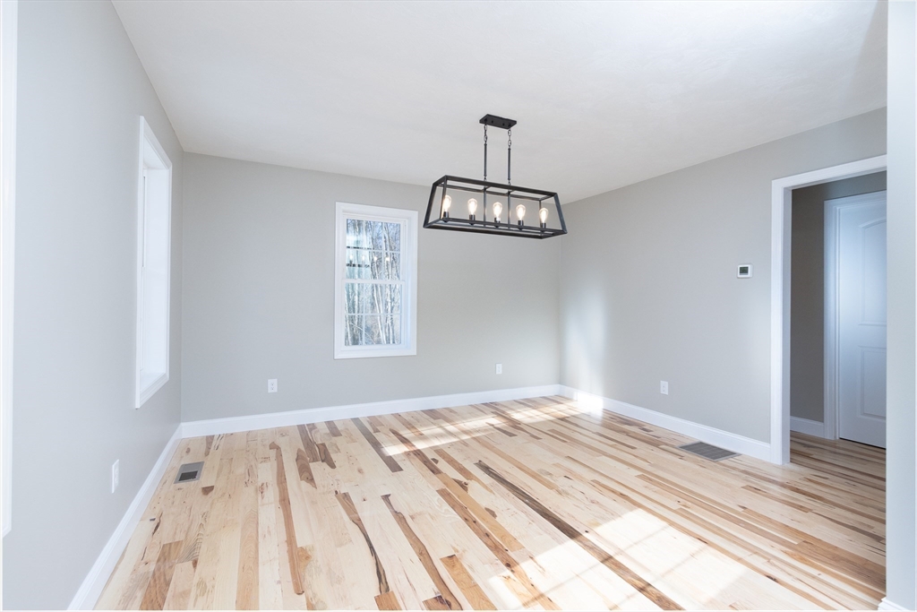 209 North Spencer Road Spencer, MA 01562 - Photo 9 of 40 Gallery Image 9
