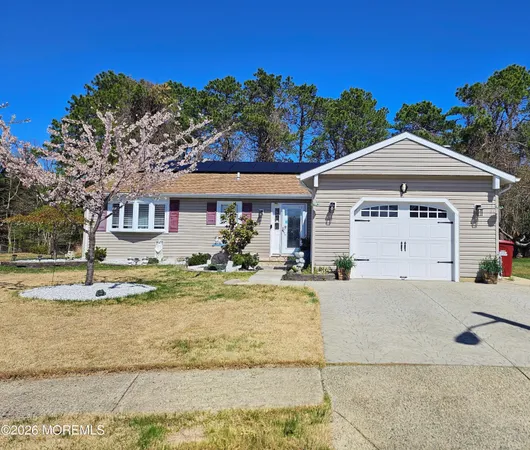 $395,000 | 9 Flamingo Way, Toms River, NJ 08757
