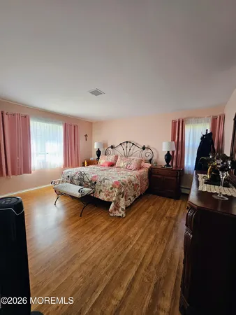 $395,000 | 9 Flamingo Way, Toms River, NJ 08757