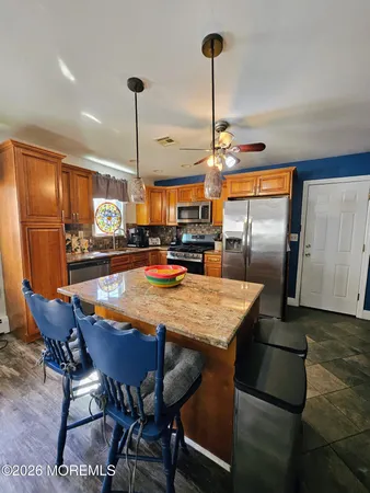 $395,000 | 9 Flamingo Way, Toms River, NJ 08757