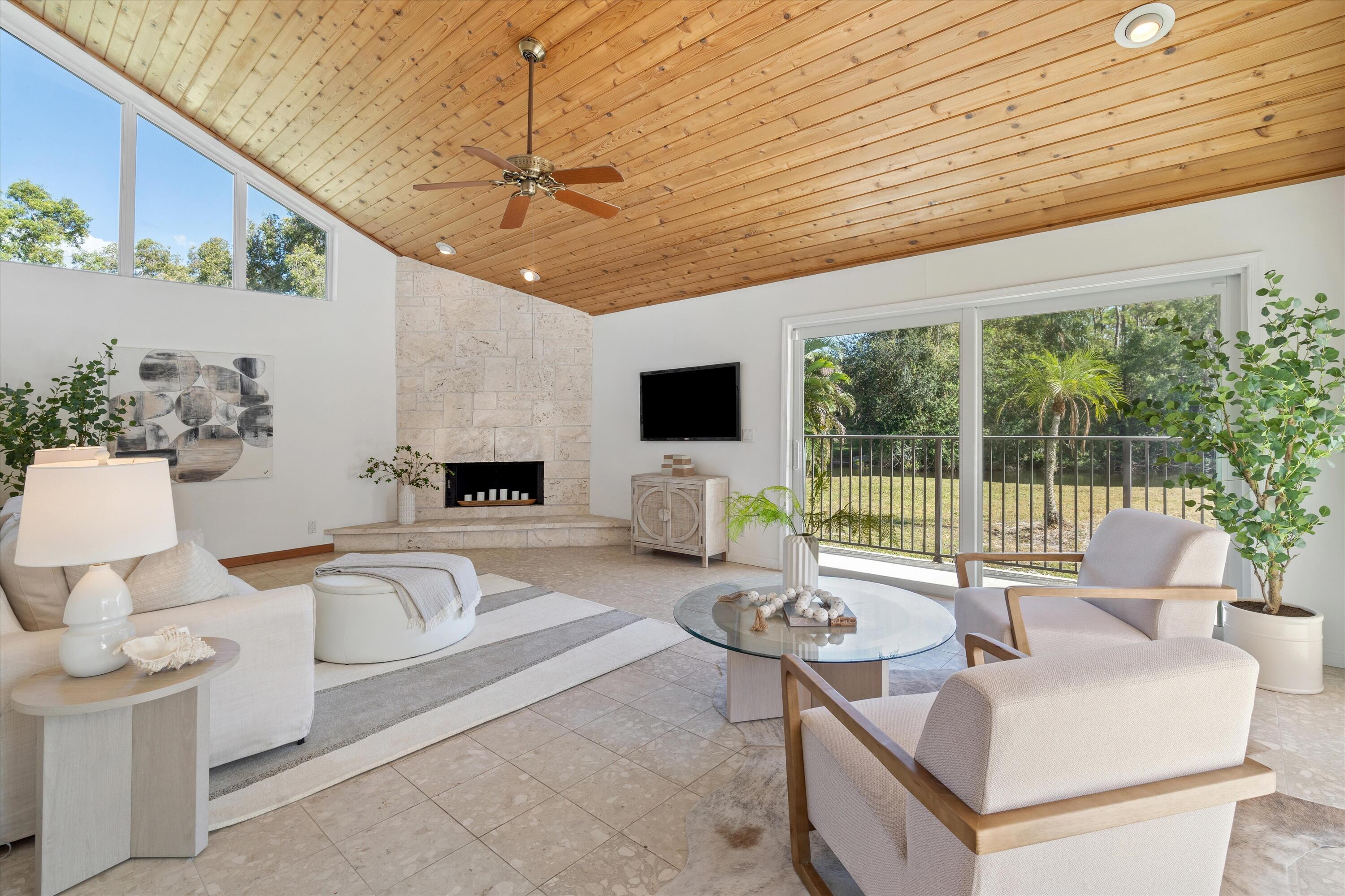 2662 Northwest 45th Street Boca Raton, FL 33434 - Photo 16 of 37 Family Room