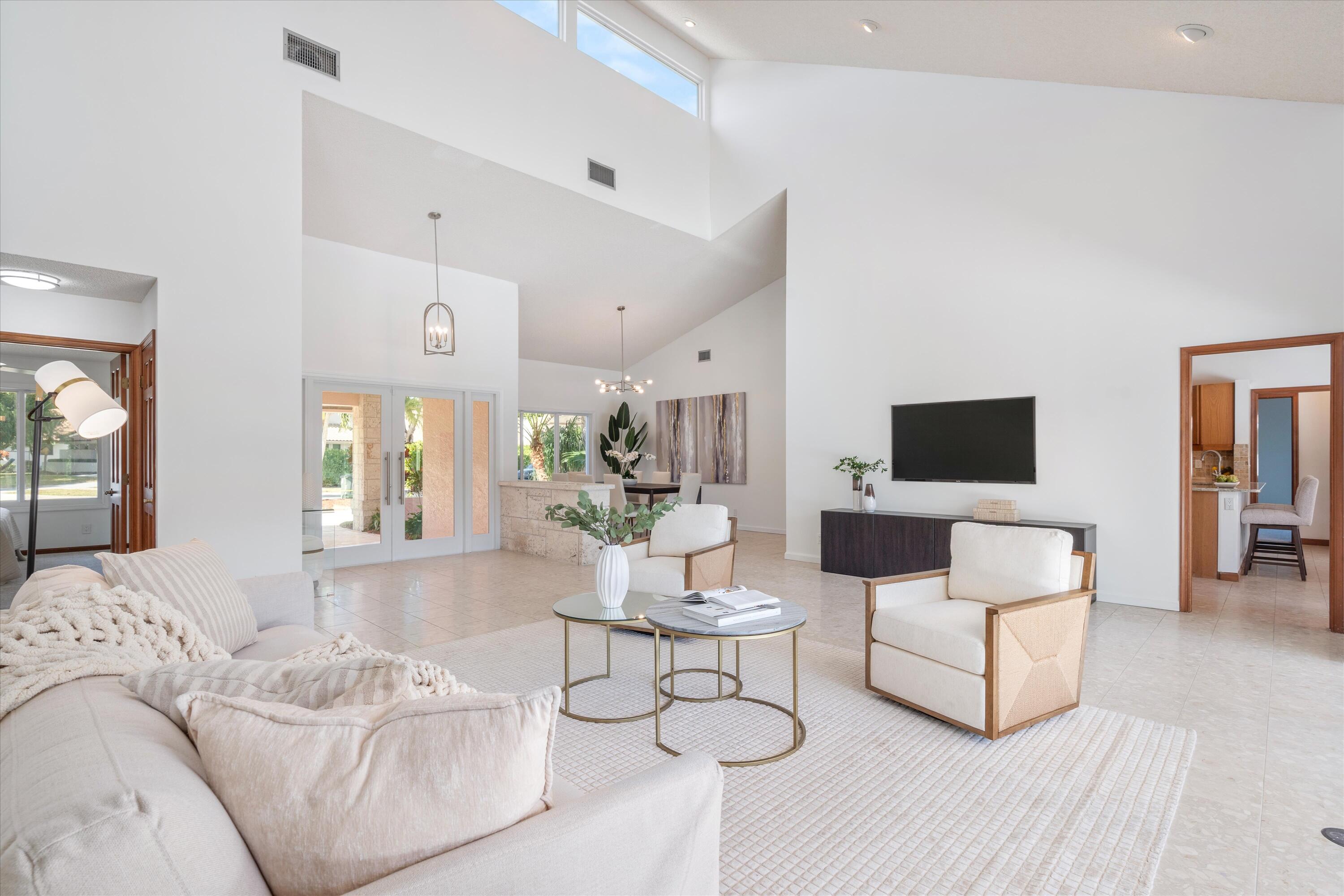 2662 Northwest 45th Street Boca Raton, FL 33434 - Photo 10 of 37 Living Room