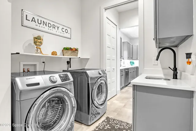 a view of a house with a park