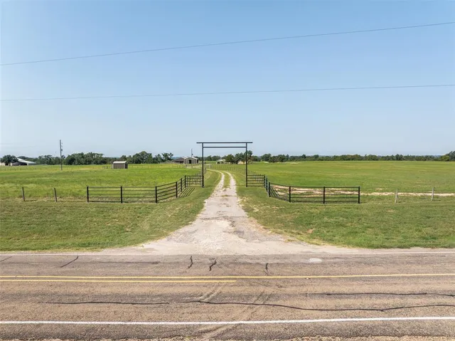 $1,350,000 | 11867 Farm To Market 2159, Calvert, TX 77837