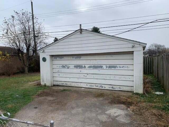 909 Bruckner Road Columbus, OH 43207 - Photo 5 of 29 5