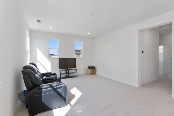 $895,000 | 2051 Camden Street, Hollister, CA 95023