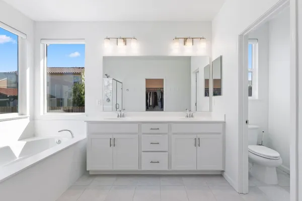 $895,000 | 2051 Camden Street, Hollister, CA 95023