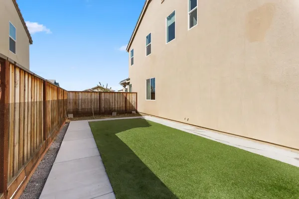 $895,000 | 2051 Camden Street, Hollister, CA 95023