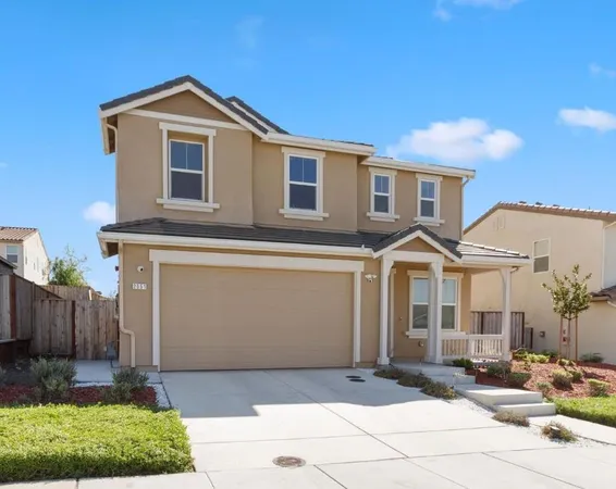 $895,000 | 2051 Camden Street, Hollister, CA 95023