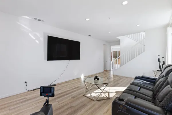 $895,000 | 2051 Camden Street, Hollister, CA 95023