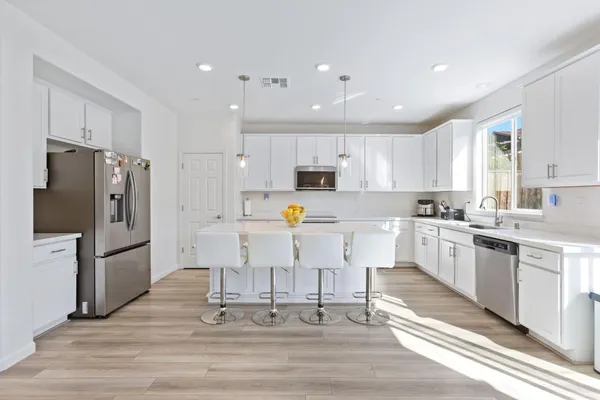 $895,000 | 2051 Camden Street, Hollister, CA 95023