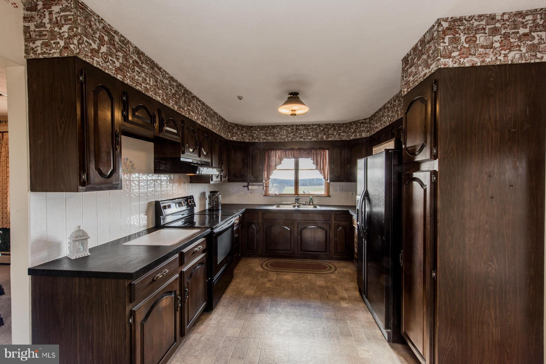 1849 Ridge Road Westminster, MD 21157 - Photo 14 of 29 Kitchen