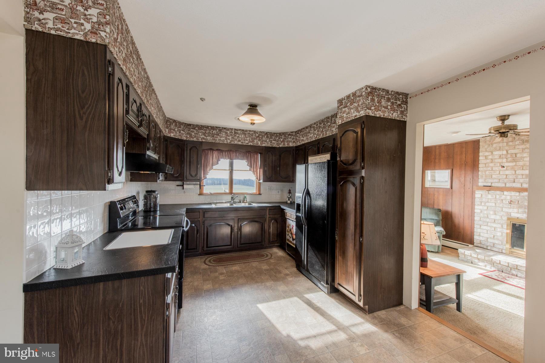 1849 Ridge Road Westminster, MD 21157 - Photo 16 of 29 Kitchen