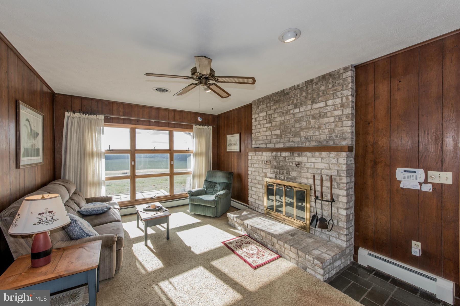 1849 Ridge Road Westminster, MD 21157 - Photo 10 of 29 Family Room