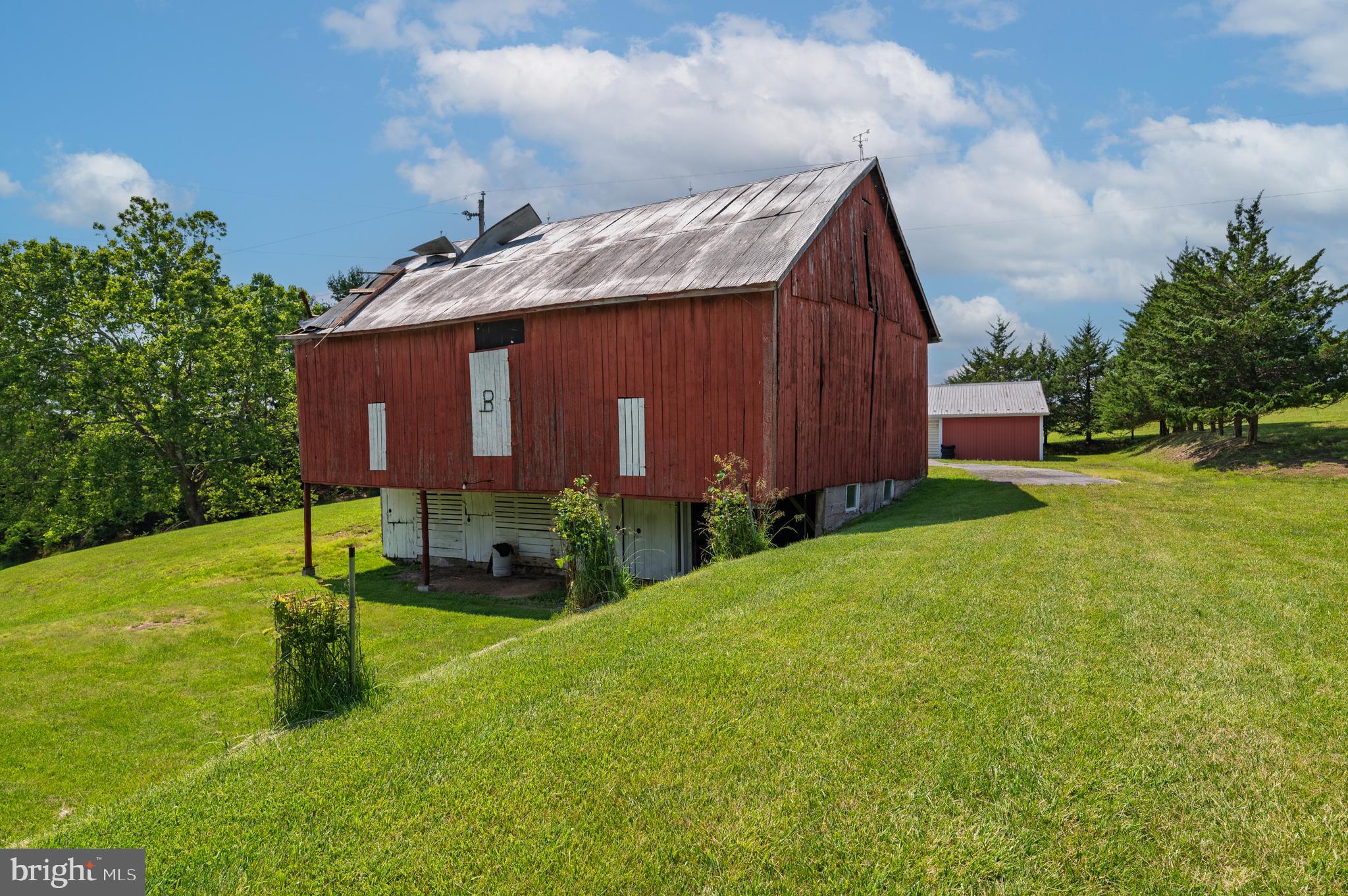 1499 Pious Ridge Road Berkeley Springs, WV 25411 - Photo 32 of 47 Gallery Image 32