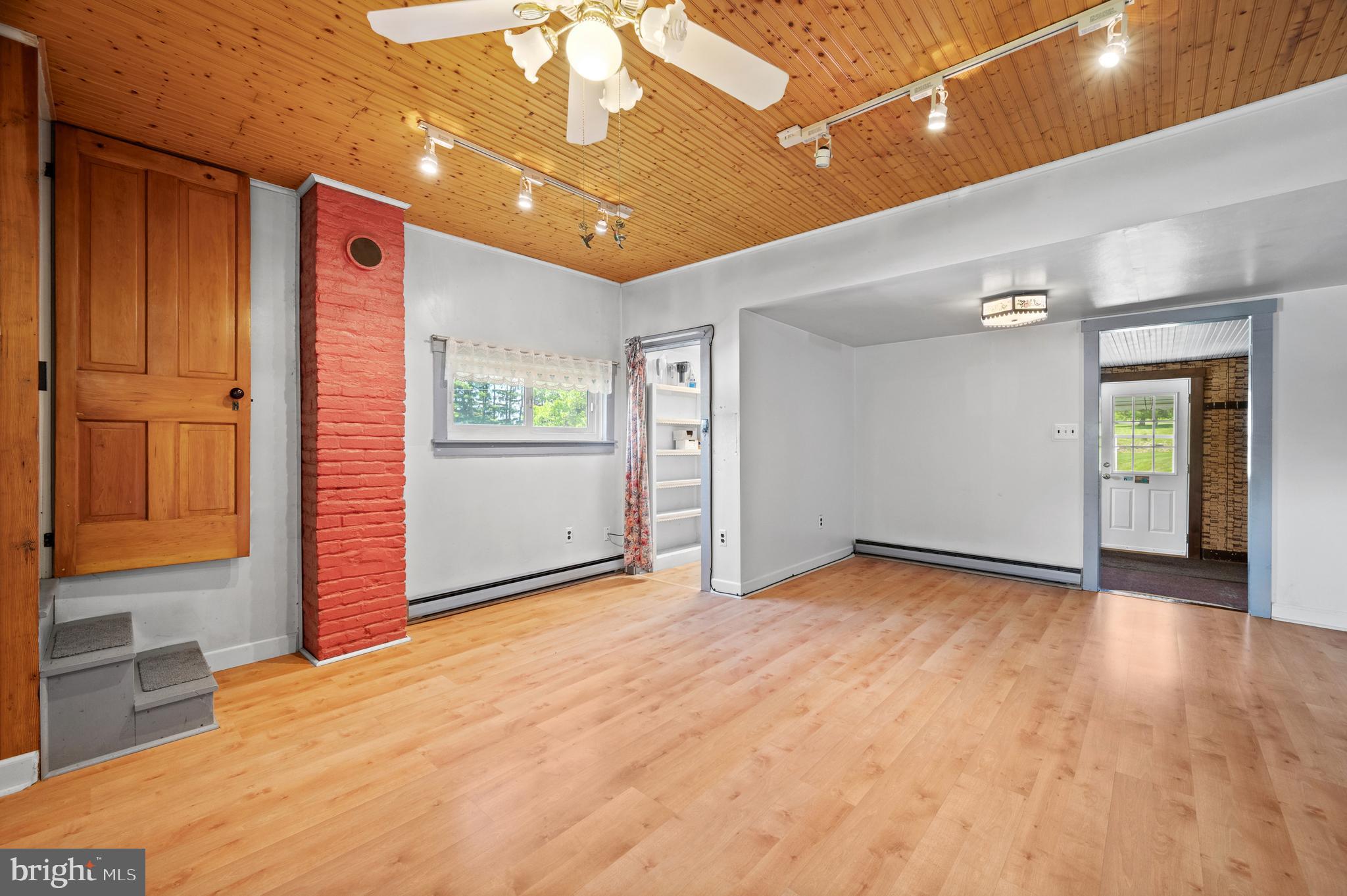 1499 Pious Ridge Road Berkeley Springs, WV 25411 - Photo 9 of 47 Gallery Image 9