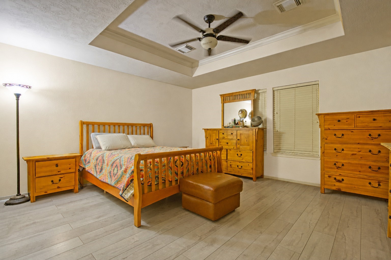 6702 Northridge Trace Lane Spring, TX 77379 - Photo 30 of 48 A.I. Generated Color Swap