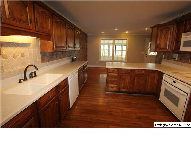631 Hillyer High Road Anniston, AL 36207 - Photo 5 of 32
