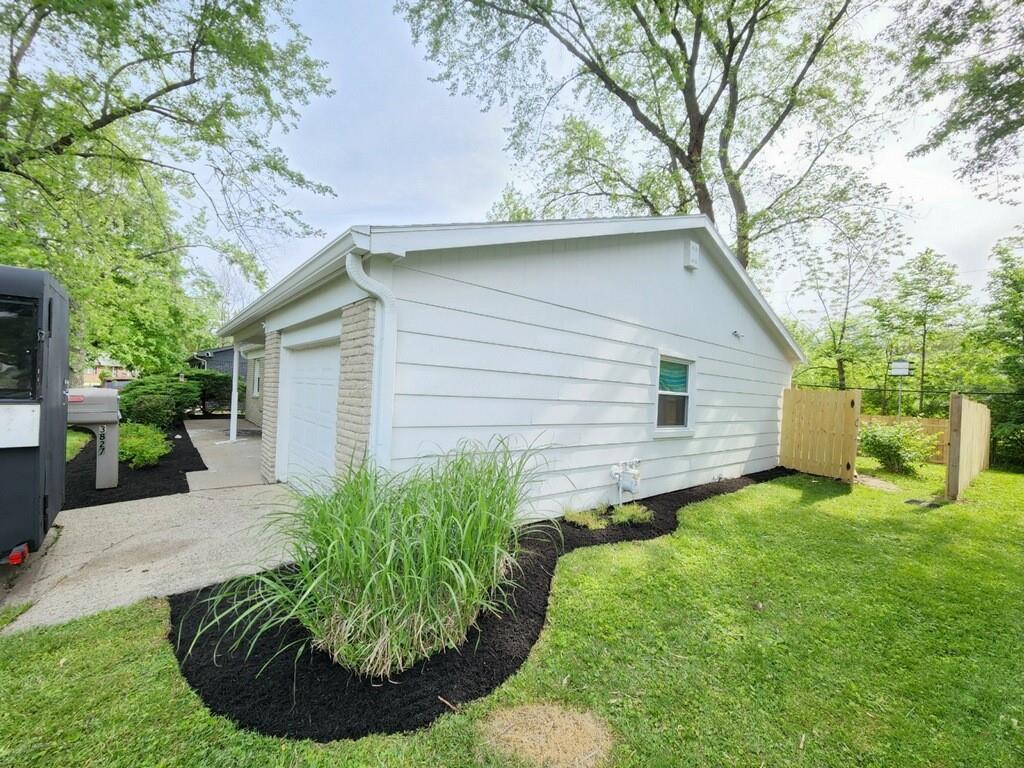 3827 Marseille Road Indianapolis, IN 46226 - Photo 3 of 24 Gallery Image 3