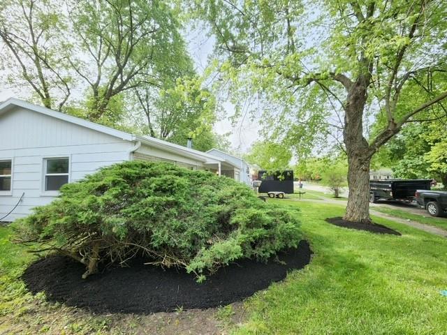 3827 Marseille Road Indianapolis, IN 46226 - Photo 4 of 24 Gallery Image 4