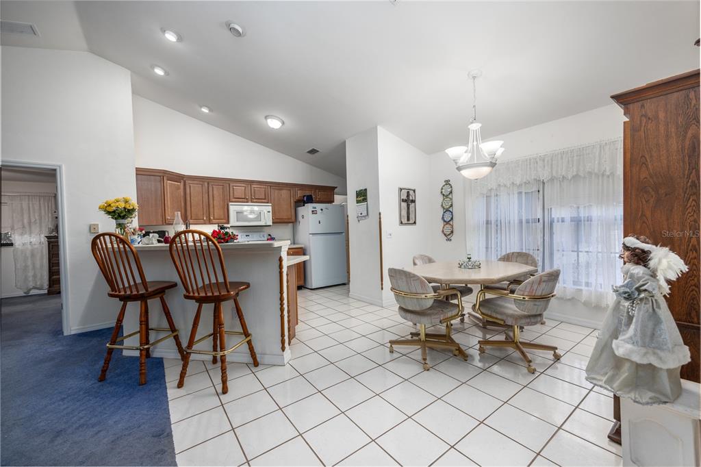 327 Southwest Timuqua Terrace Fort White, FL 32038 - Photo 11 of 36