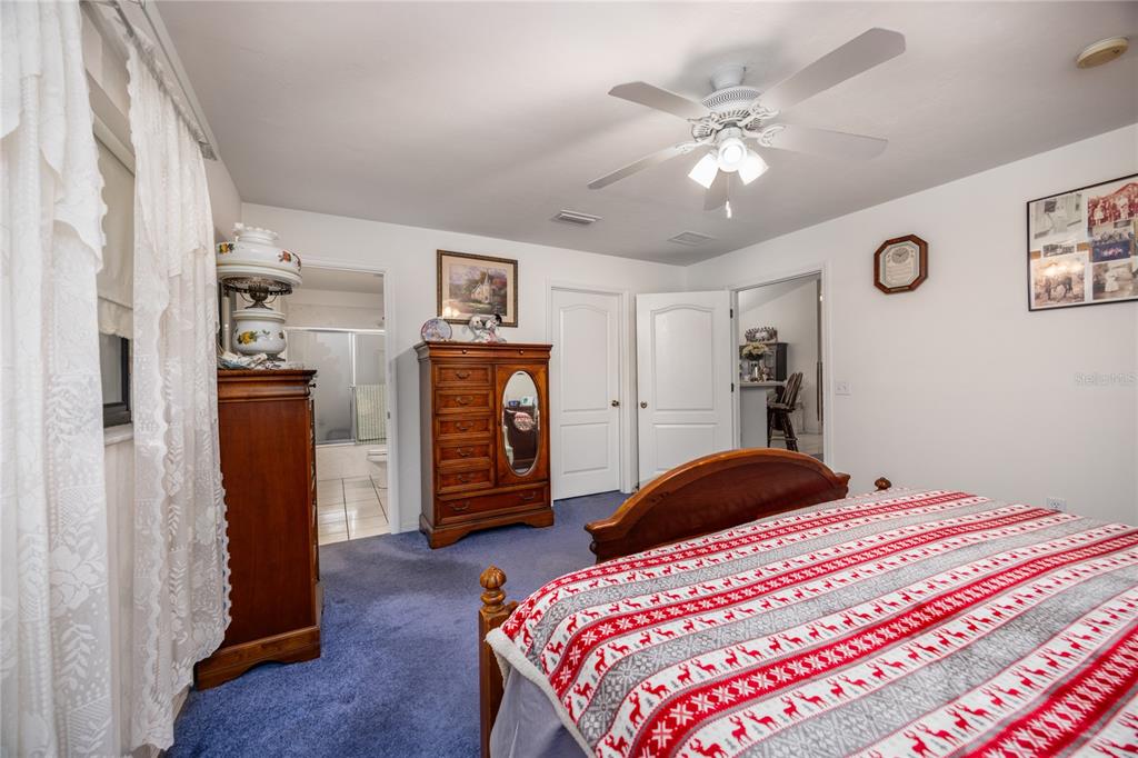 327 Southwest Timuqua Terrace Fort White, FL 32038 - Photo 16 of 36