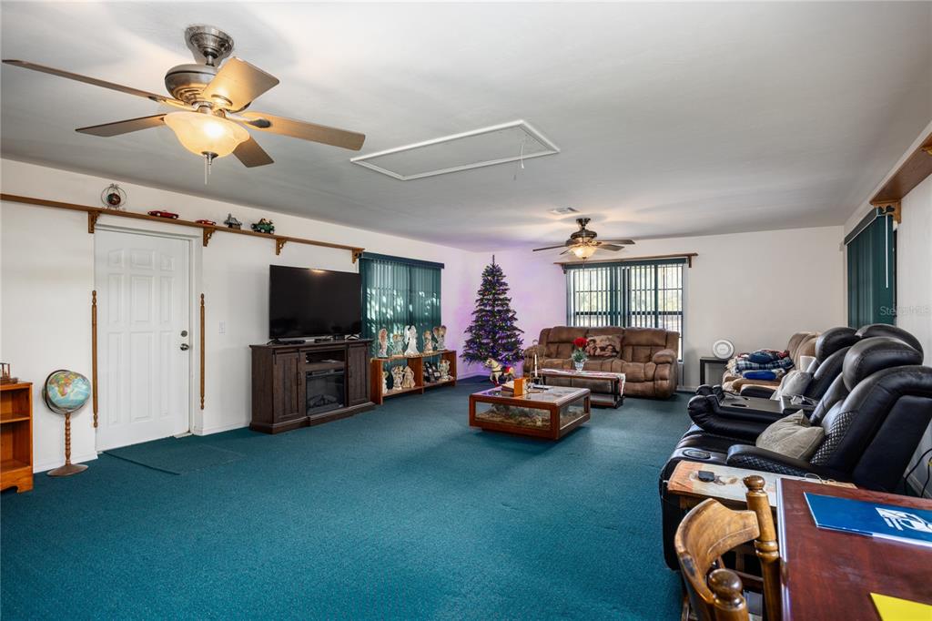 327 Southwest Timuqua Terrace Fort White, FL 32038 - Photo 9 of 36