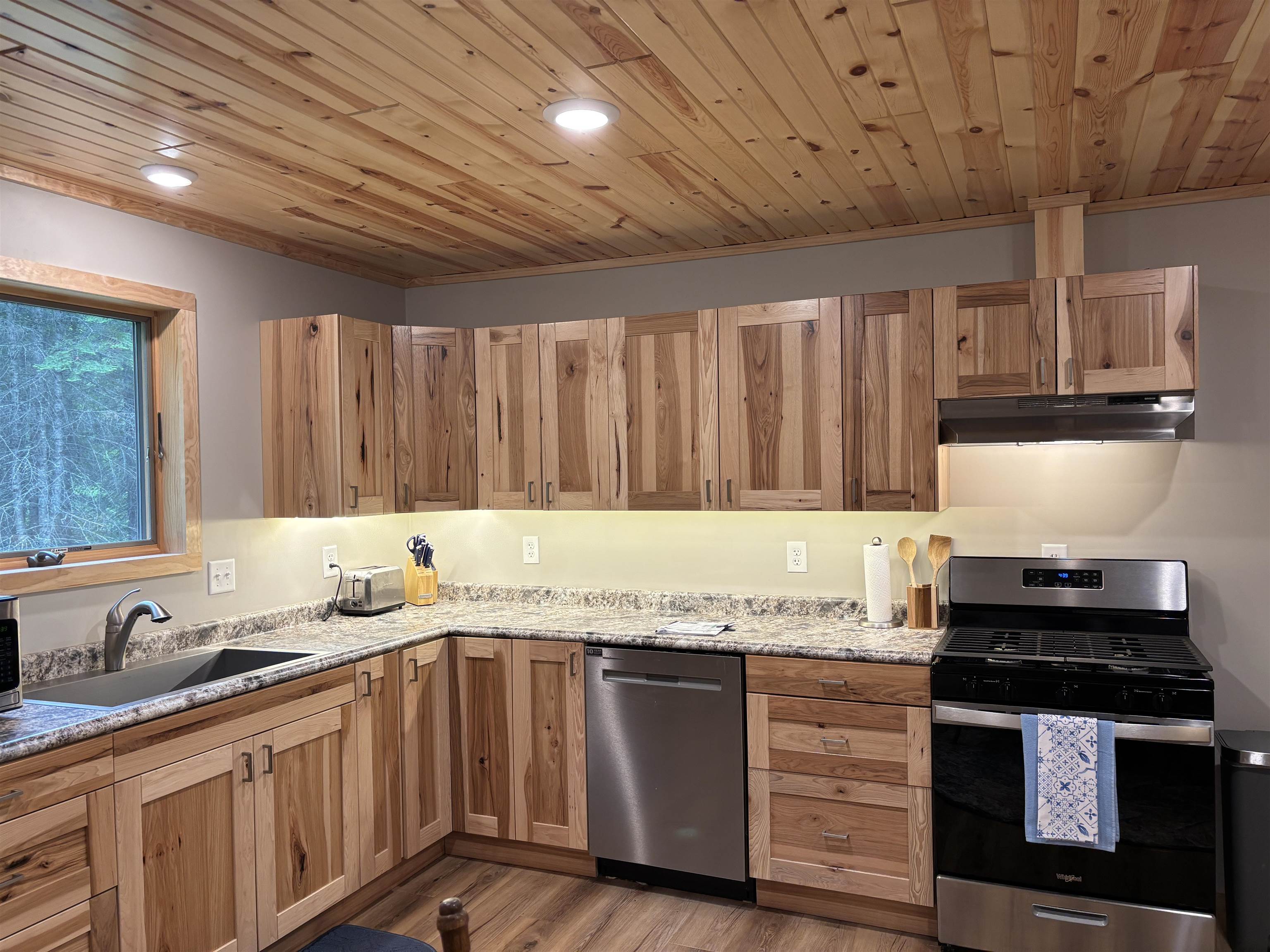 7238 Morris Thomas Road Cloquet, MN 55720 - Photo 7 of 27 Gallery Image 7
