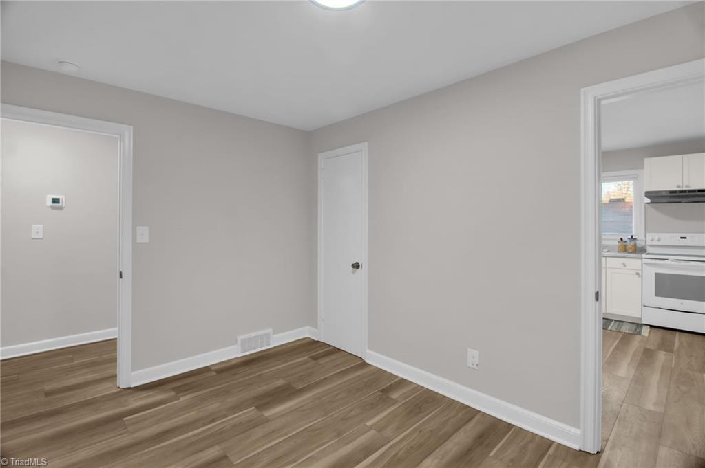 828 Circle Drive High Point, NC 27262 - Photo 20 of 34 Bedroom #3 different view -12'3" * 8'11"