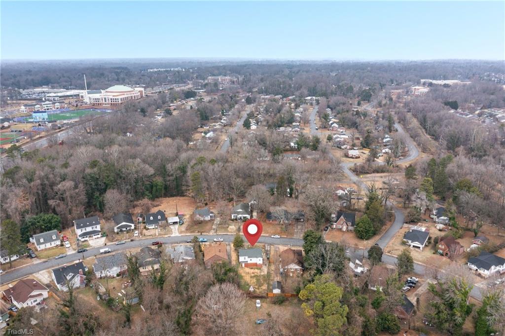 828 Circle Drive High Point, NC 27262 - Photo 31 of 34
