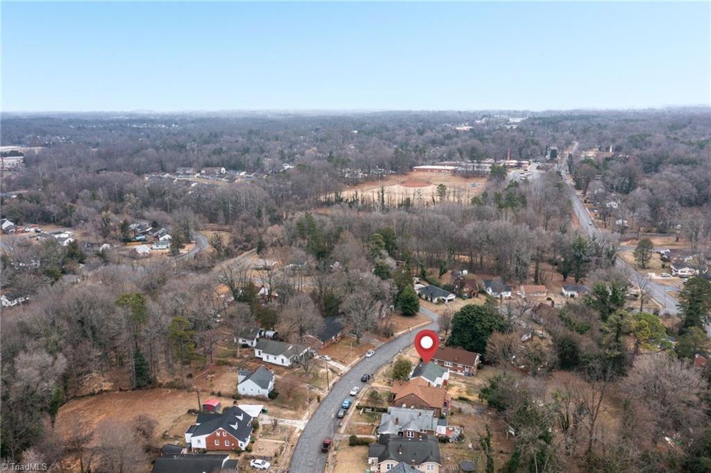 828 Circle Drive High Point, NC 27262 - Photo 32 of 34
