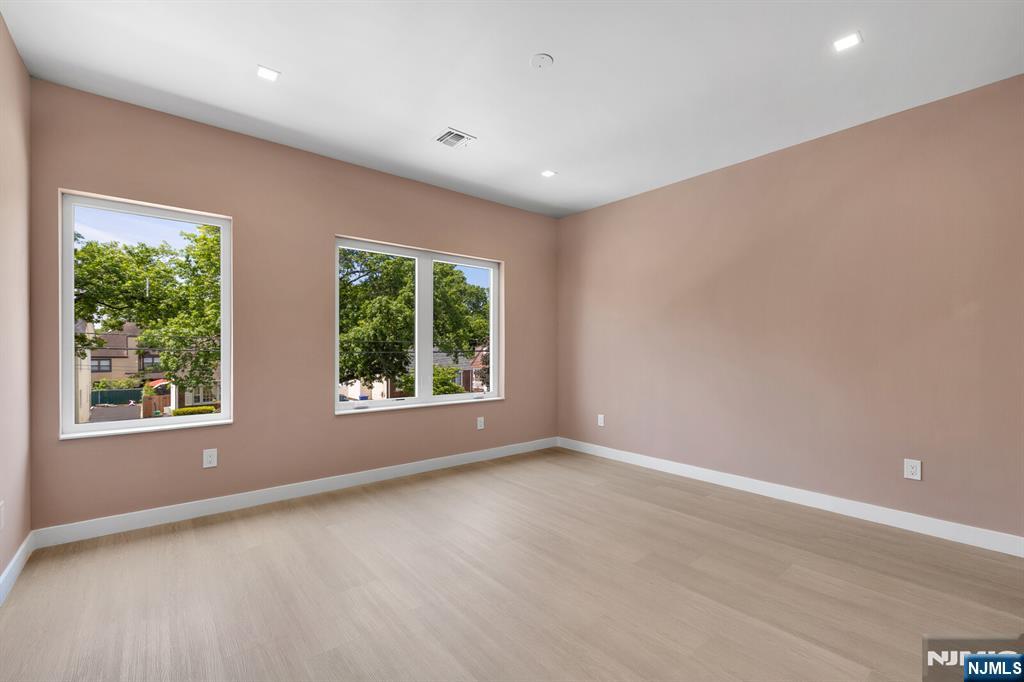 314 West Passaic Avenue Rutherford, NJ 07070 - Photo 34 of 50