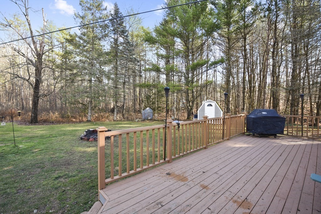 11 Hospital Road Templeton, MA 01436 - Photo 22 of 28