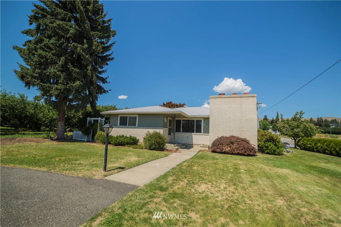 902 Easy Street Wenatchee, WA 98801 - Photo 17 of 21 Gallery Image 17