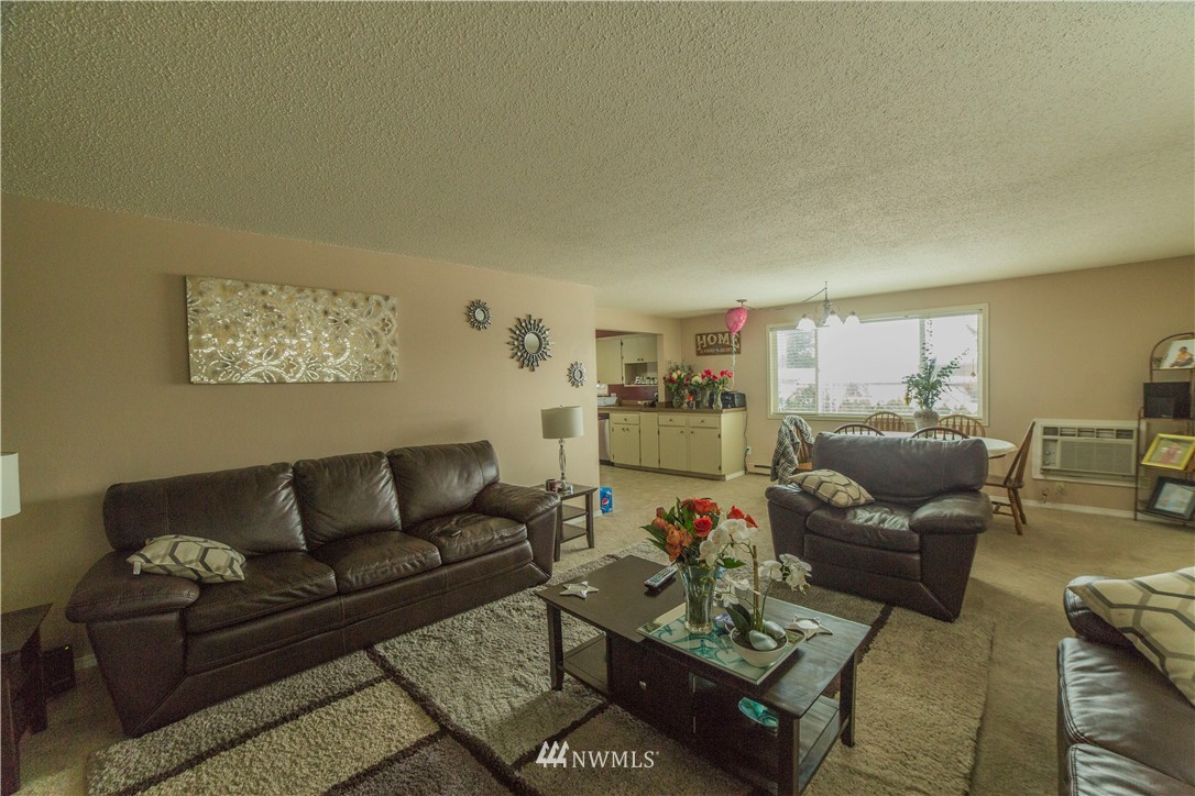 902 Easy Street Wenatchee, WA 98801 - Photo 4 of 21 Gallery Image 4