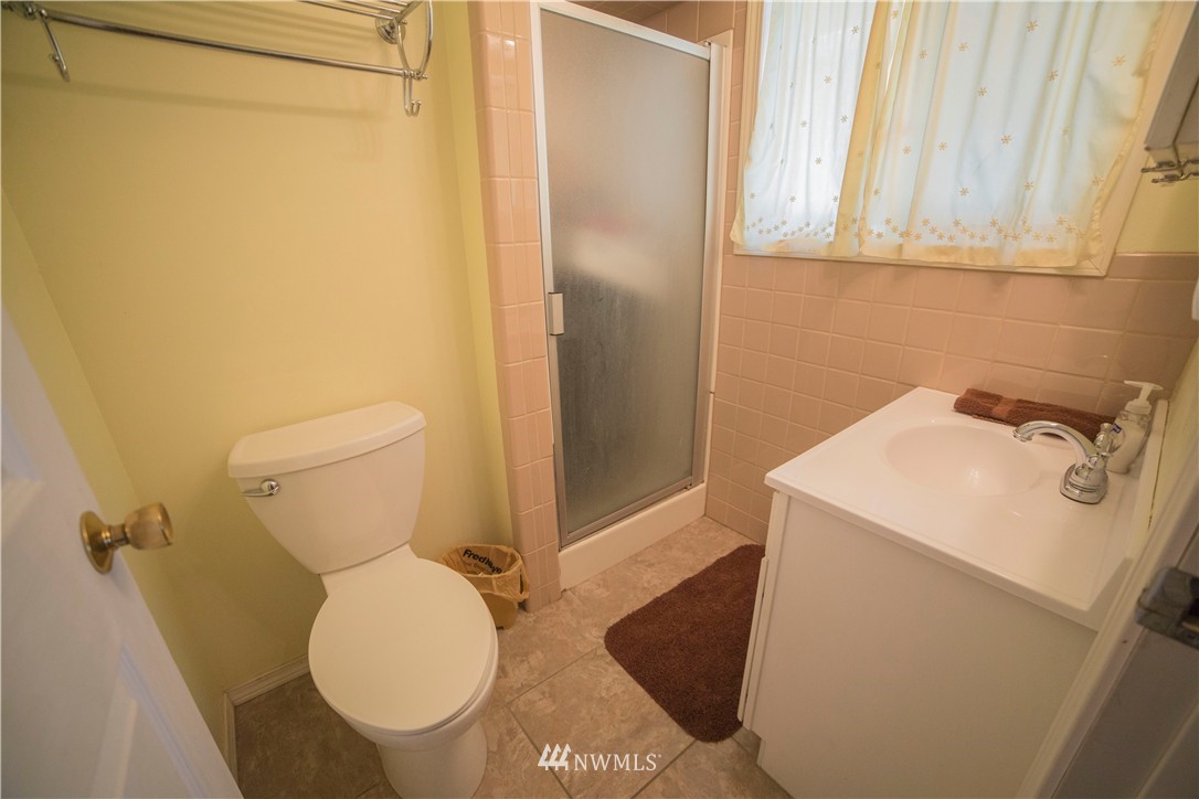 902 Easy Street Wenatchee, WA 98801 - Photo 9 of 21 Gallery Image 9