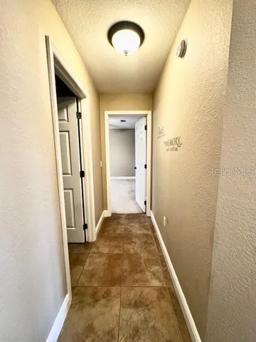 a view of a livingroom with a garage